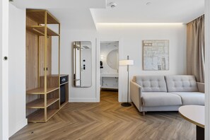 Minibar, in-room safe, desk, free WiFi - Sercotel HMO Martina (Granada)