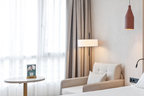 Minibar, caja de seguridad en la habitación, escritorio y wifi gratis 