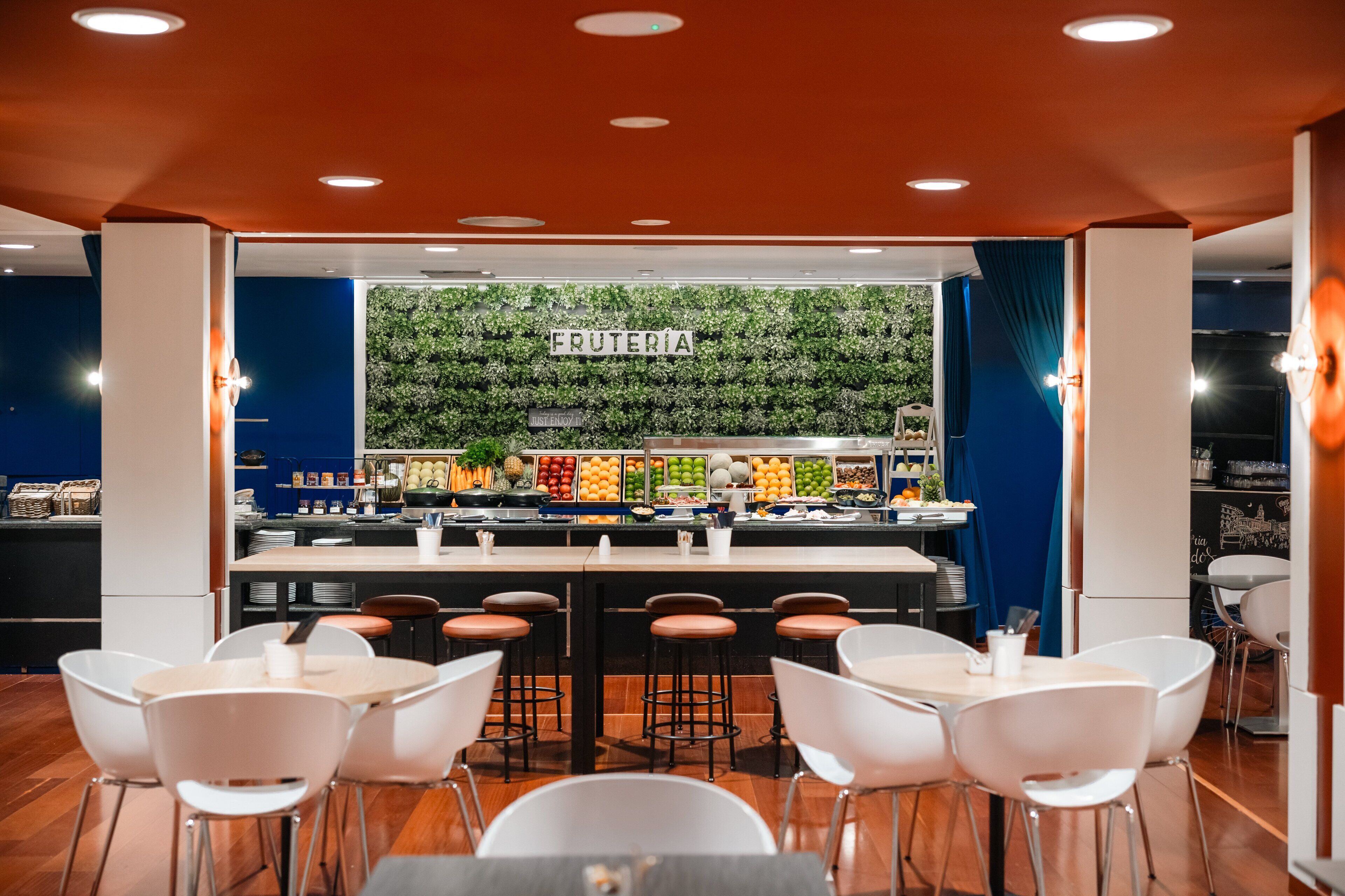 daily buffet breakfast (eur 23 per person)