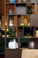 2 间餐厅，供应早餐、午餐和晚餐
