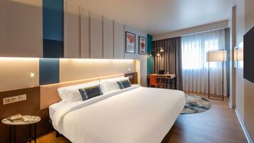 Habitació prèmium, 1 llit de matrimoni gran | 1 dormitori, roba de llit d'alta qualitat i caixa forta a l'habitació