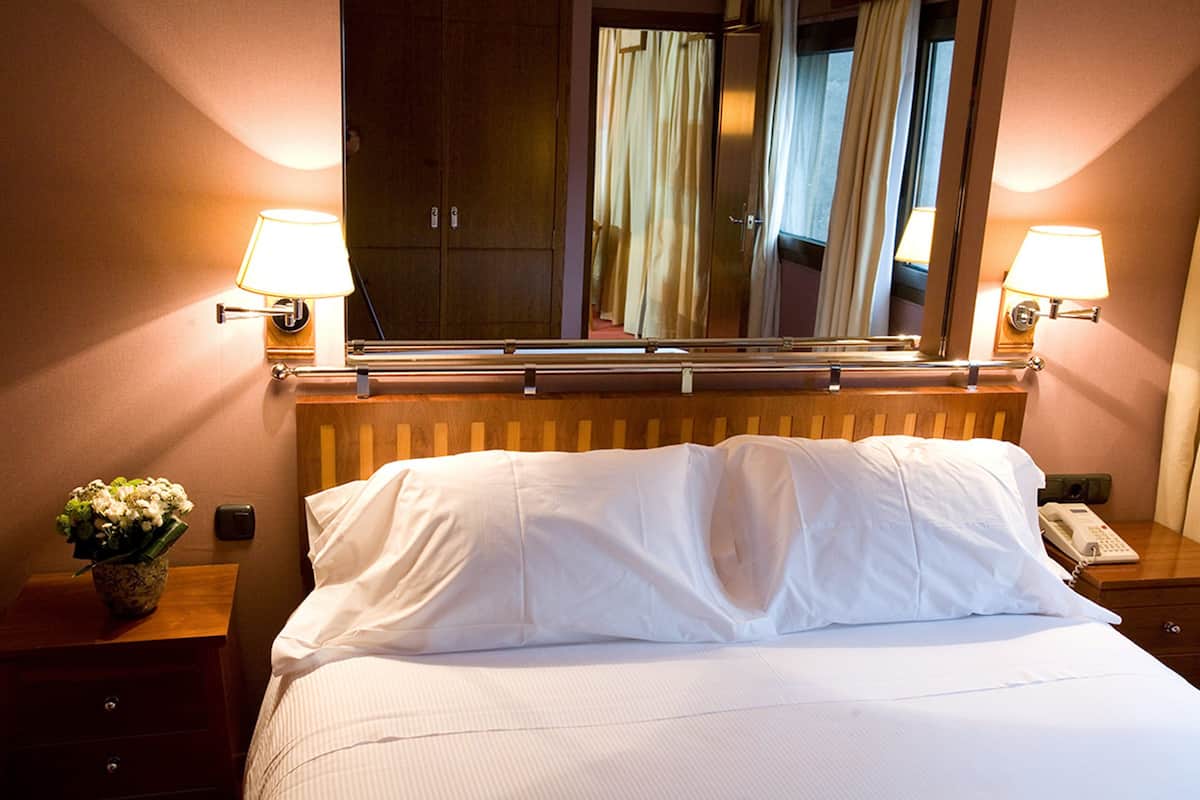 1 bedroom, minibar, in-room safe, desk