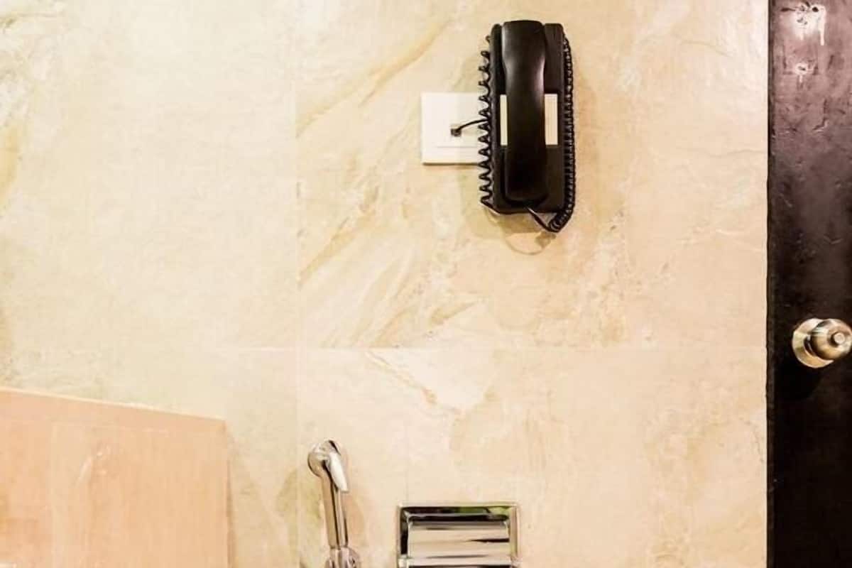 Badewanne und Dusche (separat), Regendusche, kostenlose Toilettenartikel