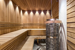 Tratamientos faciales, manicura y pedicura, masajes