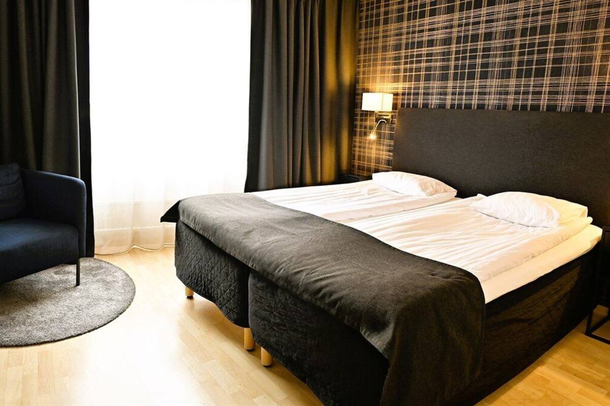 standard twin room | 1 bedroom, hypo-allergenic bedding, in-room safe, desk