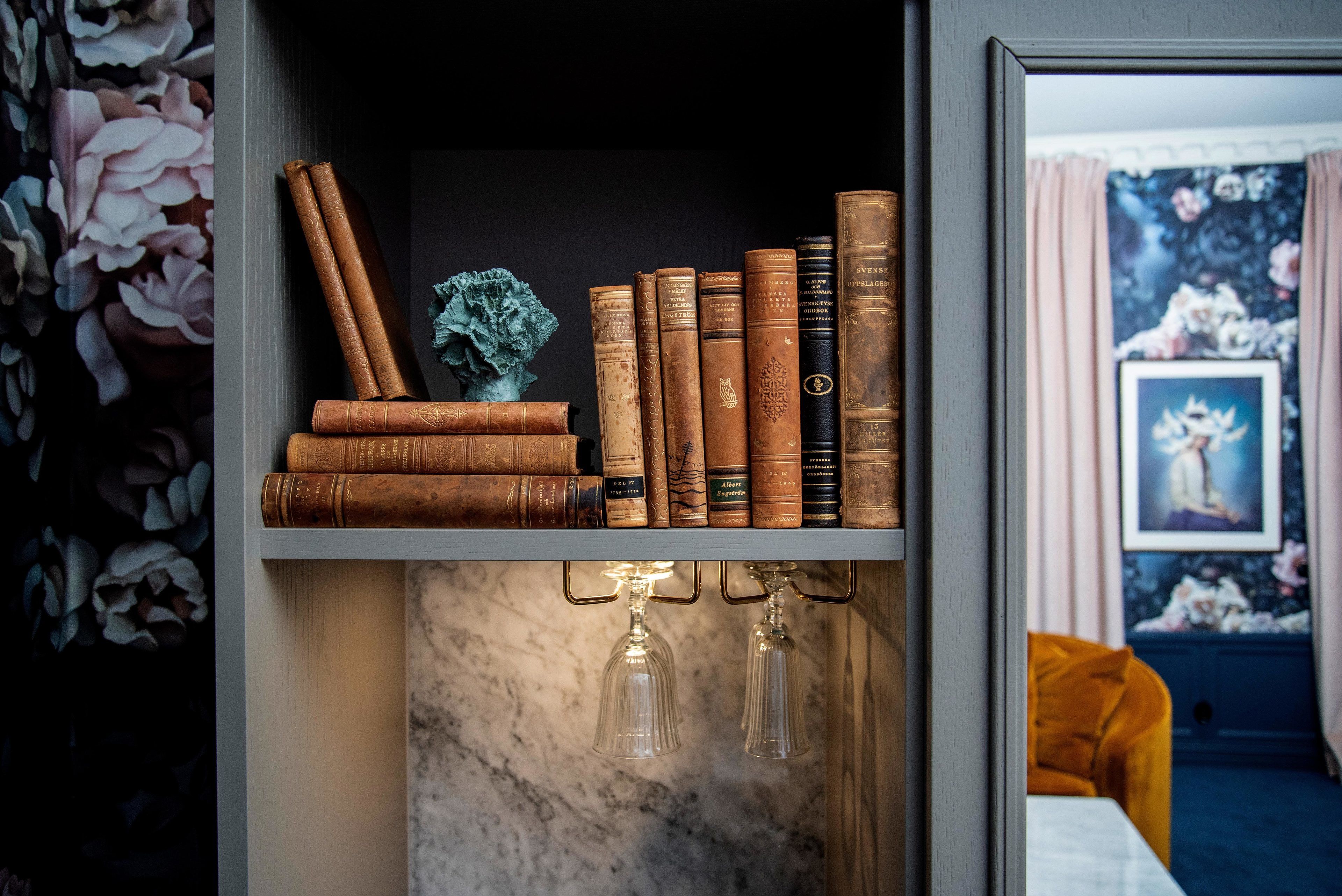 junior suite | living area | smart tv