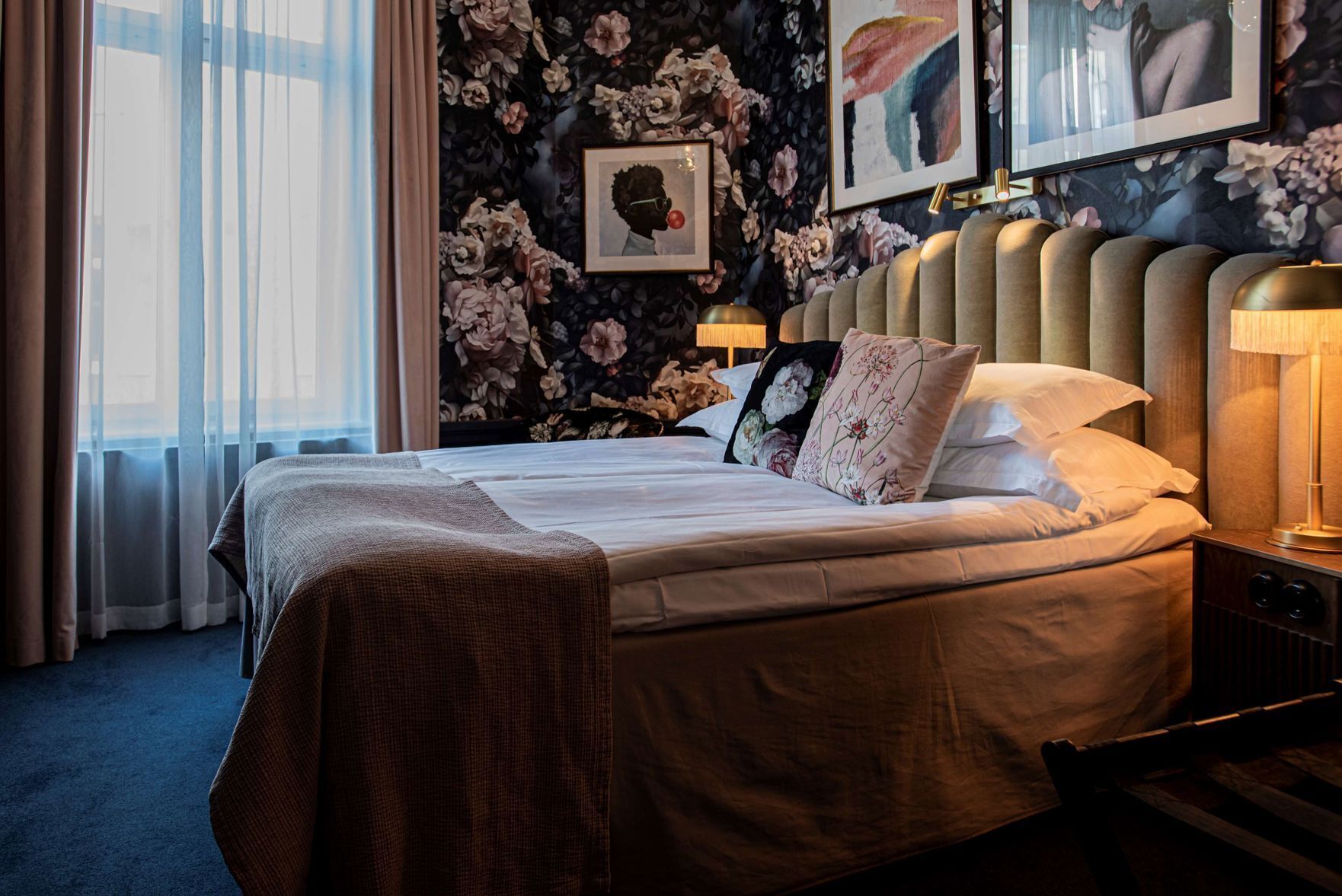 Hypo-allergenic bedding, minibar, in-room safe, individually furnished