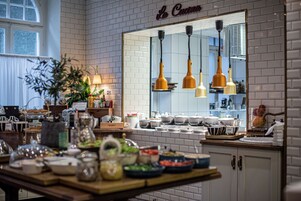 Desayuno buffet incluido todos los días 