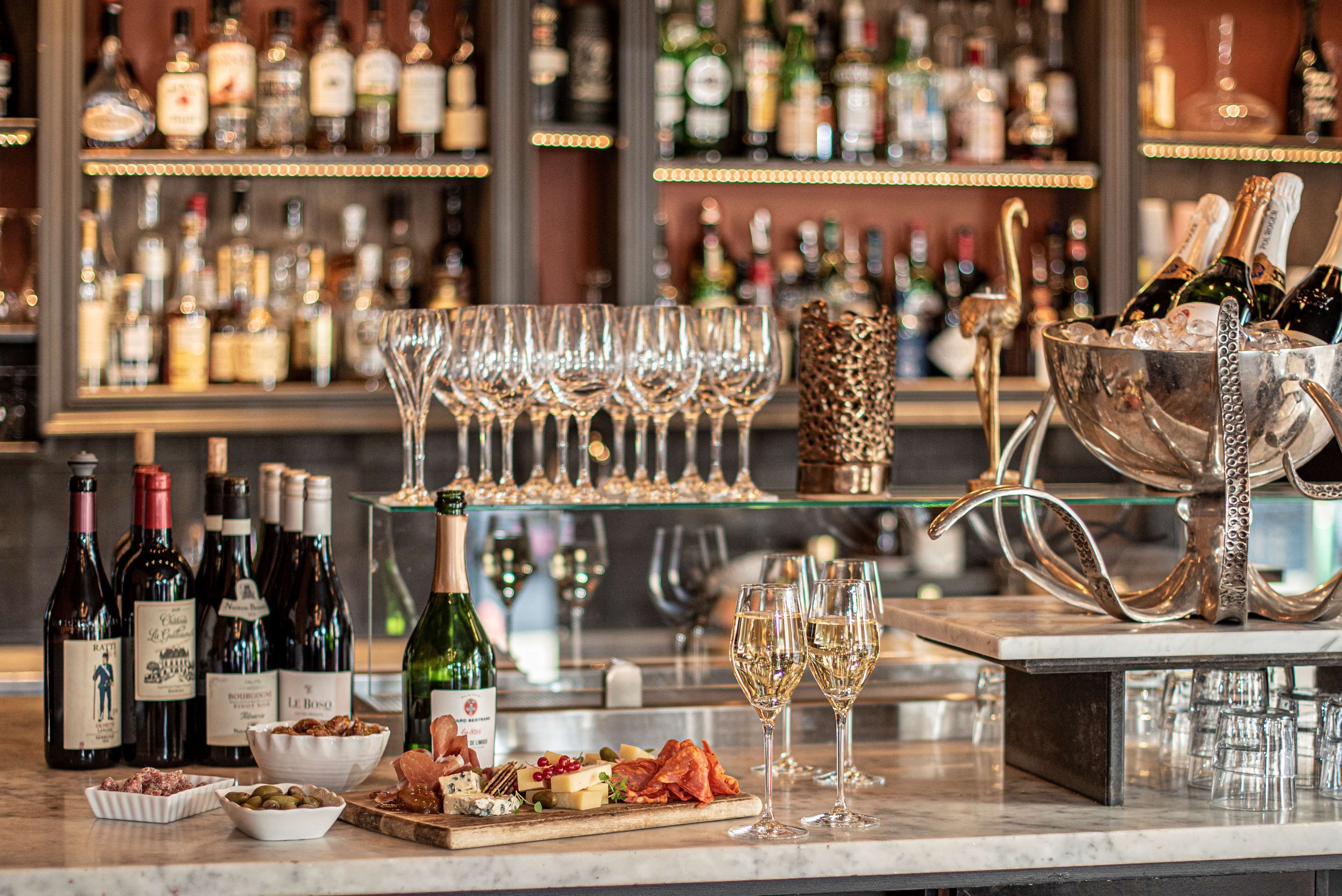 breakfast and dinner served, international cuisine