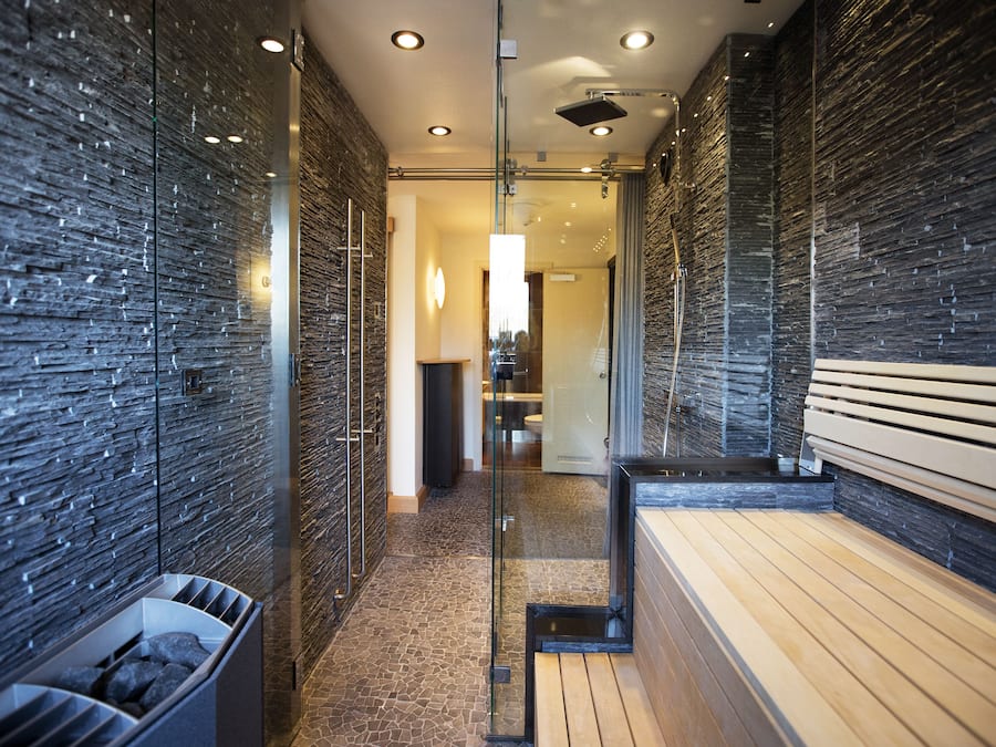 Suíte | Banheiro | Produtos de toalete grátis, secador de cabelo, toalhas de banho