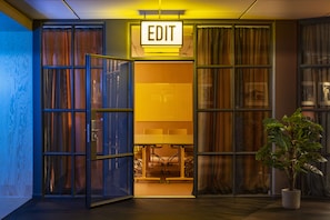Meeting facility