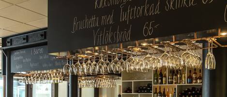 بار (في المنشاة)