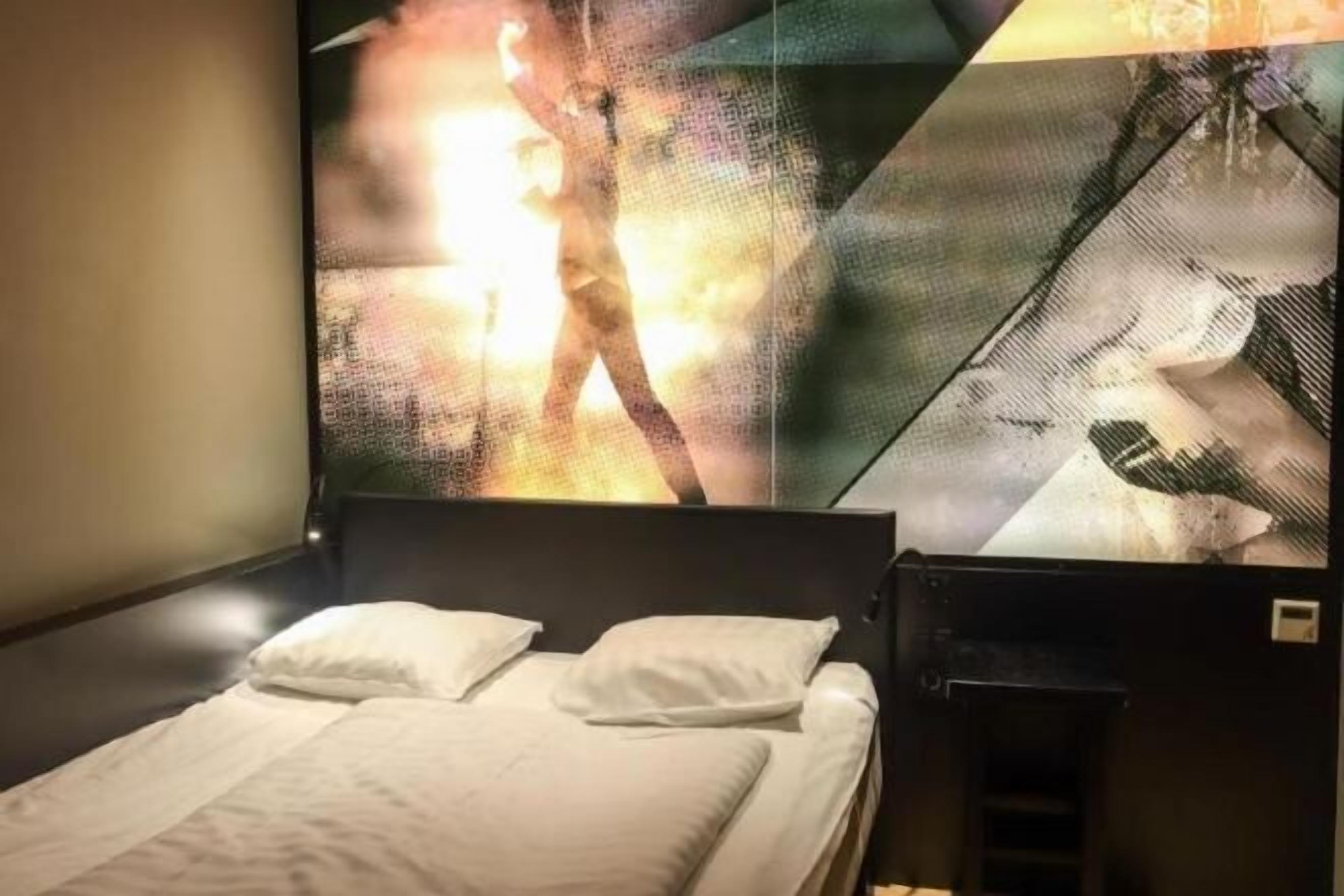 Blackout drapes, free WiFi, bed sheets, wheelchair access