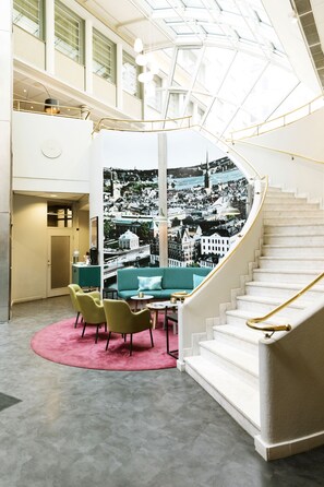 Sala de estar en el lobby