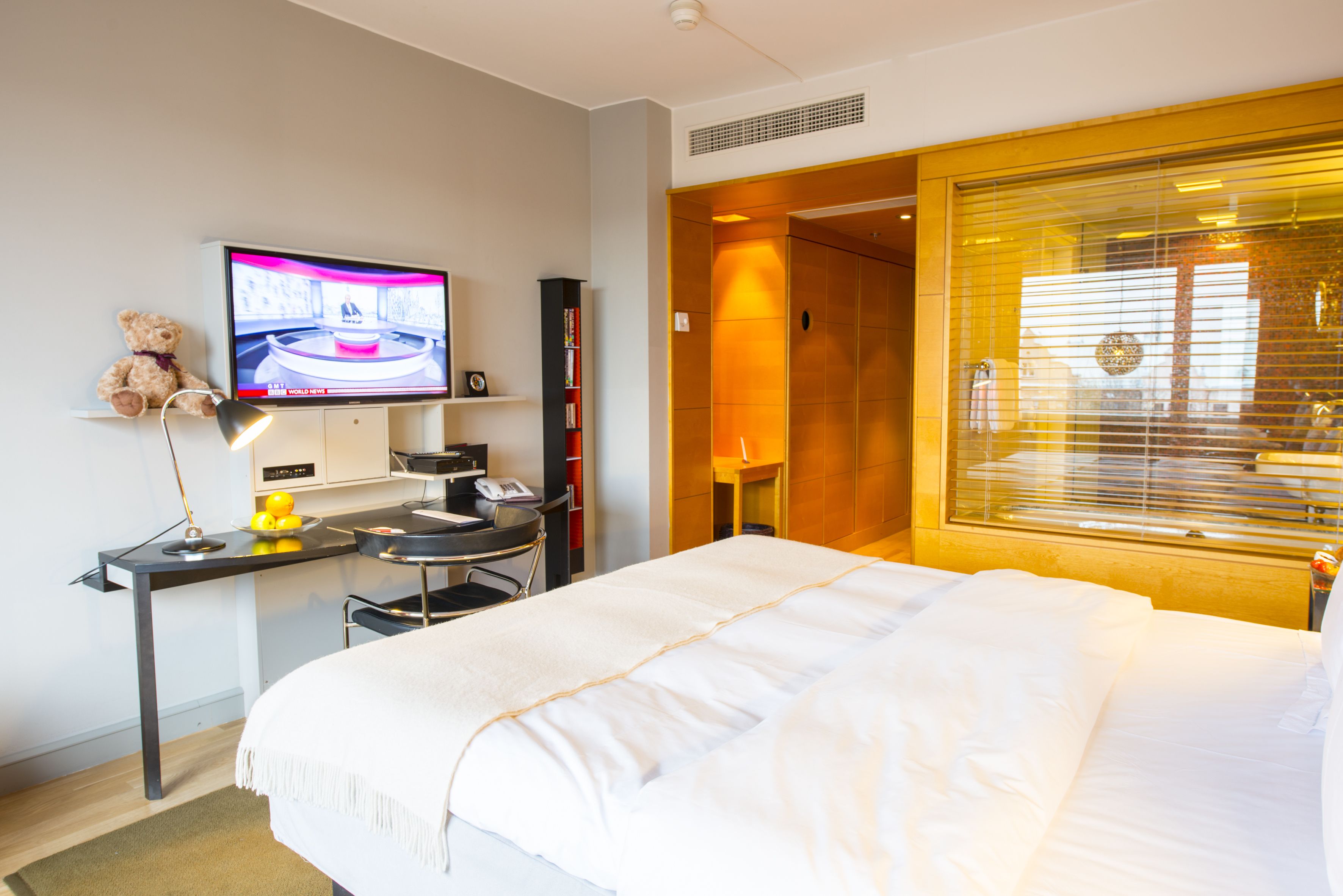Deluxe Double Room | Egyptian cotton sheets, premium bedding, down comforters, minibar