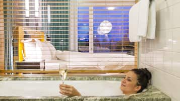 Dobbeltrom – deluxe, balkong | Sengetøy i egyptisk bomull, sengetøy av topp kvalitet og dundyner