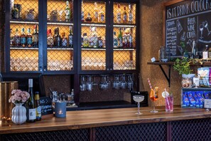 酒吧（店内）