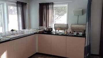 Daily buffet breakfast (SEK 125 per person)