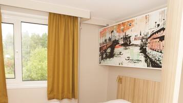 Good Morning Double Room | In-room safe, desk, blackout drapes, soundproofing