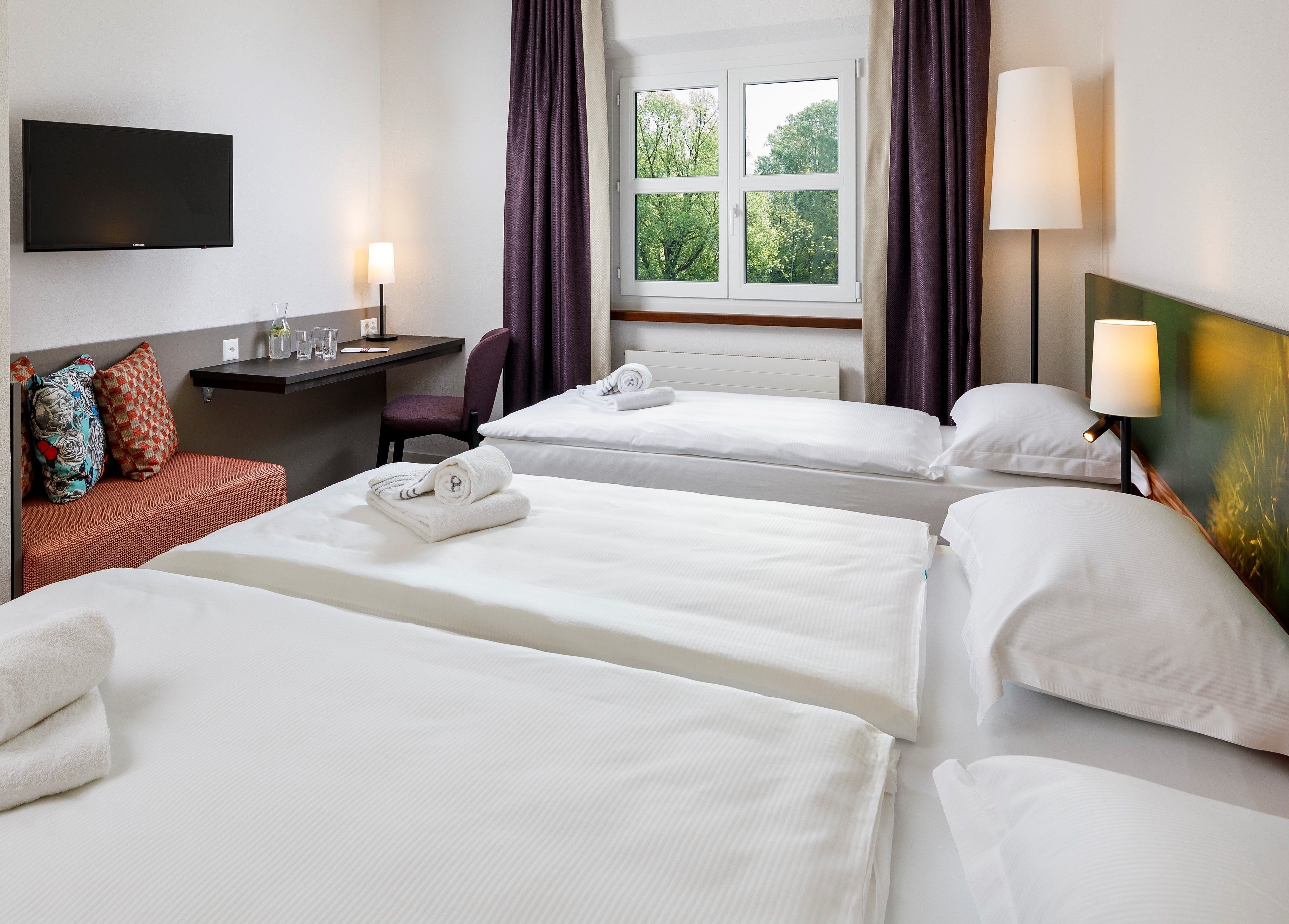 triple room, air condition | 1 bedroom, desk, blackout curtains, soundproofing