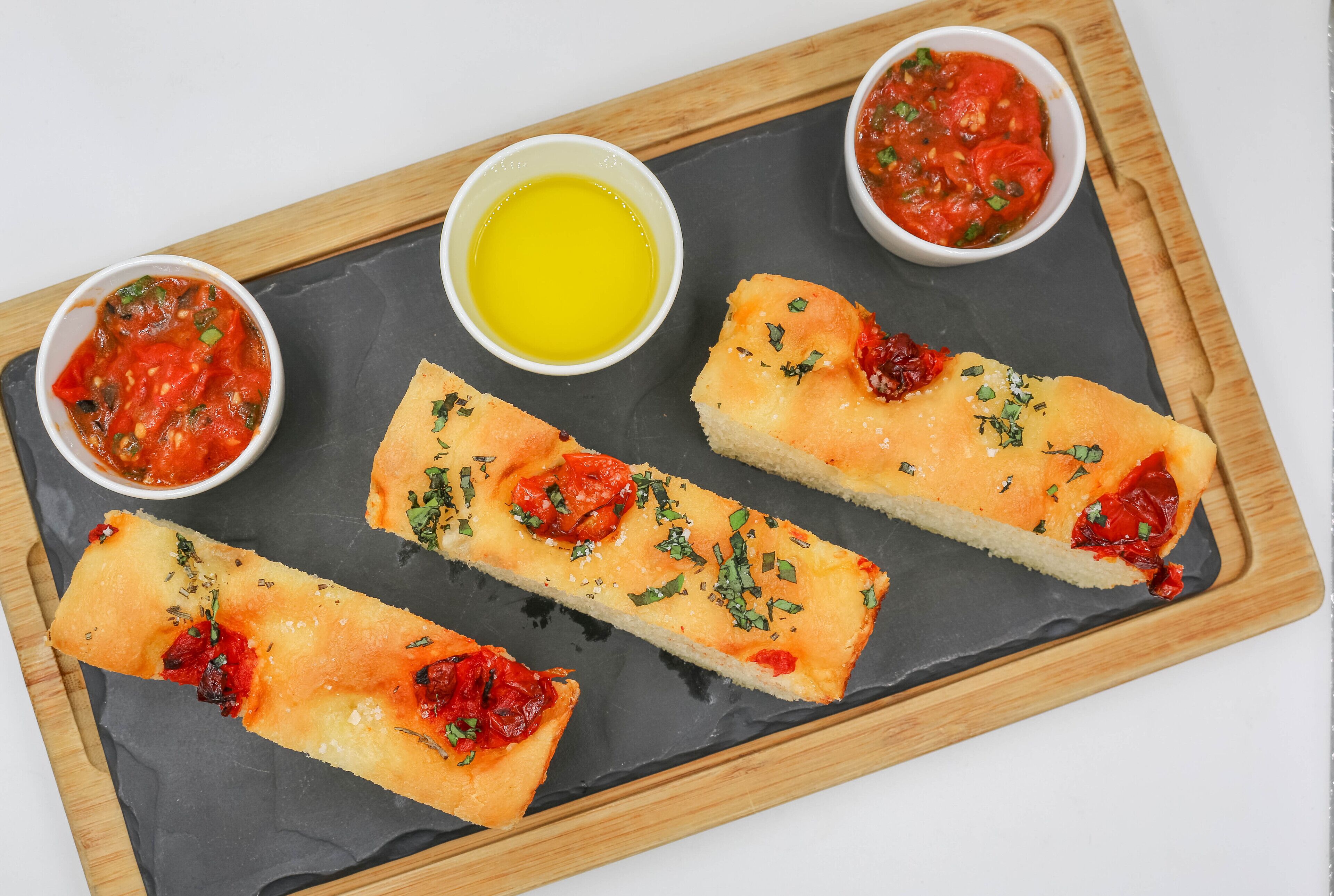 lunch and dinner served, french cuisine