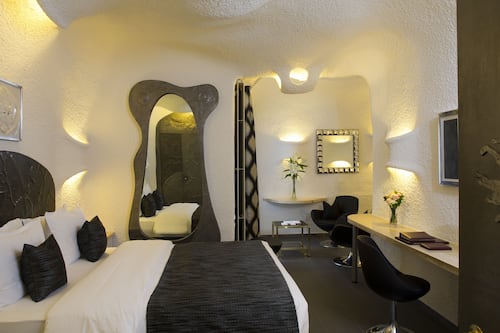 Classic Double Room | 1 bedroom, premium bedding, minibar, in-room safe