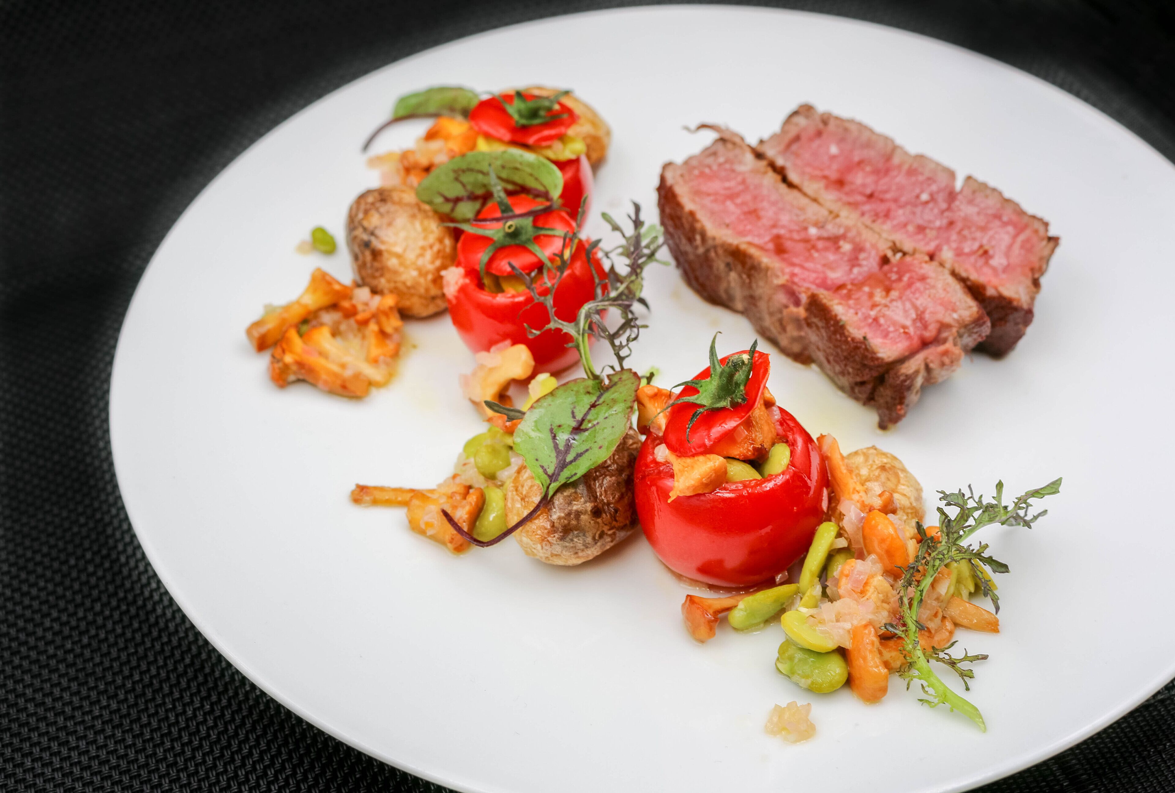 lunch and dinner served, french cuisine