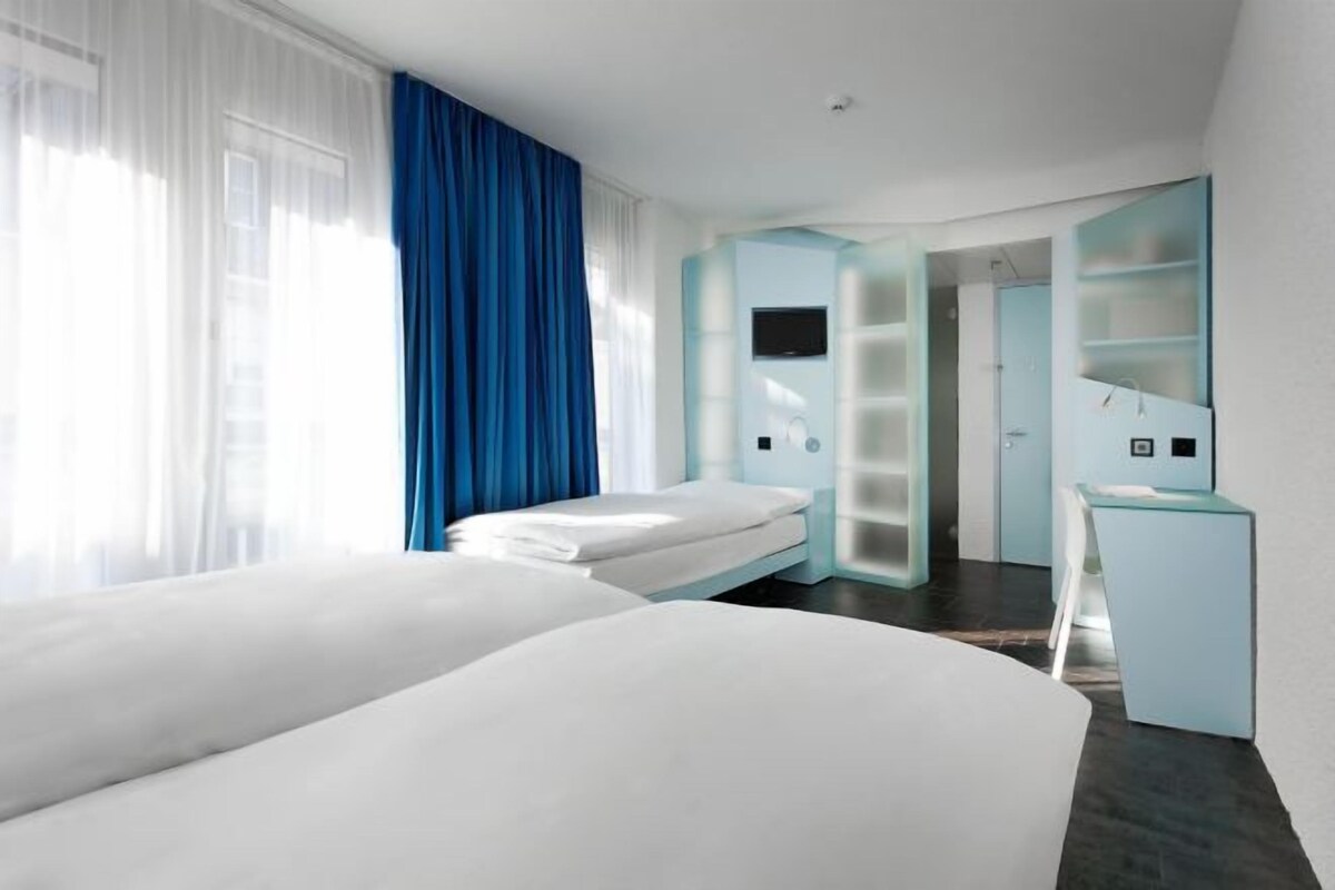 Minibar, in-room safe, desk, soundproofing