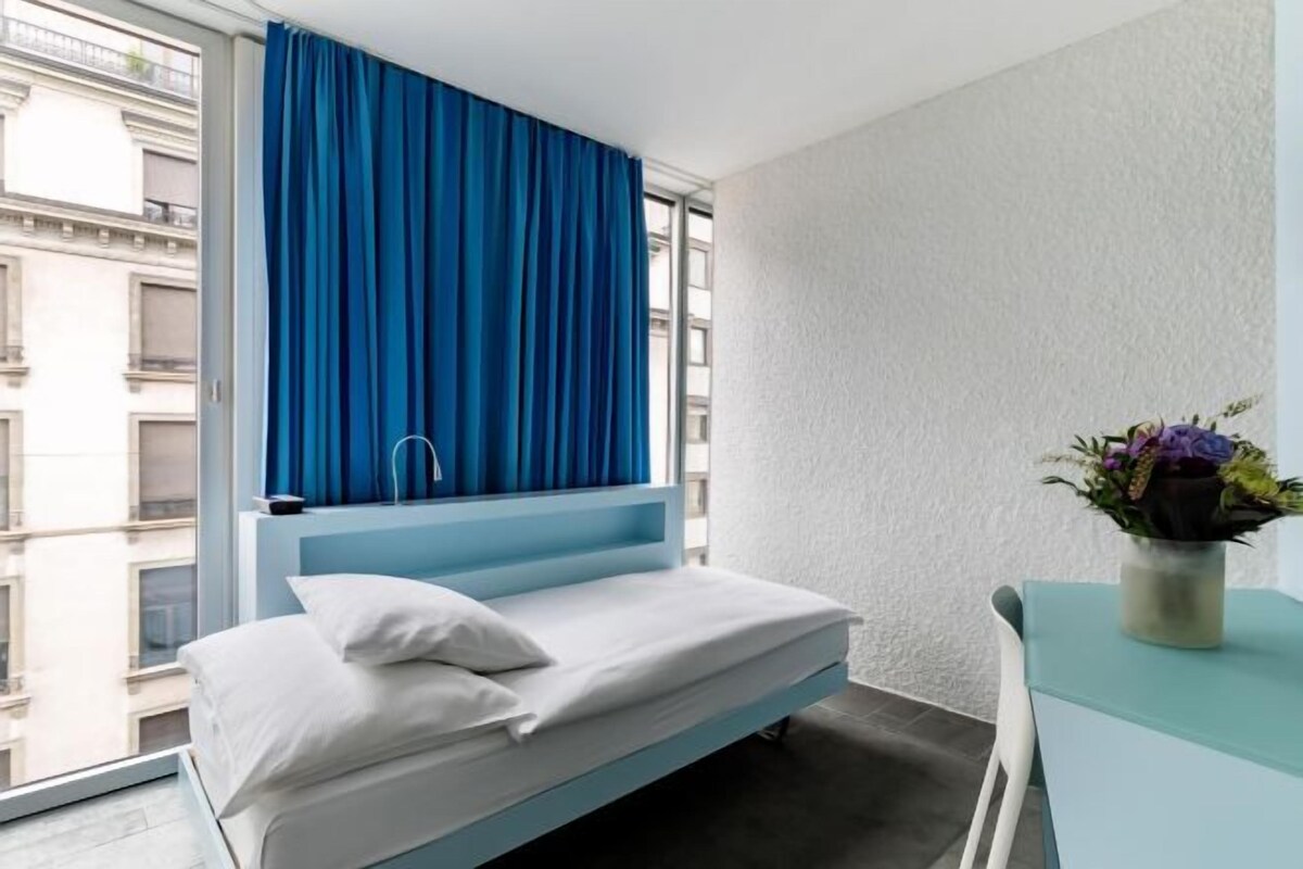 Minibar, in-room safe, desk, soundproofing