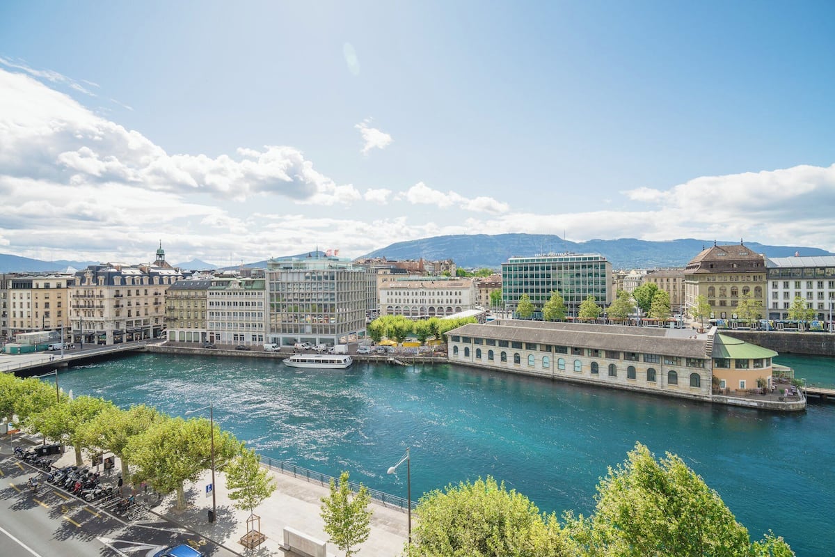 Suite, River View, Corner | Water view