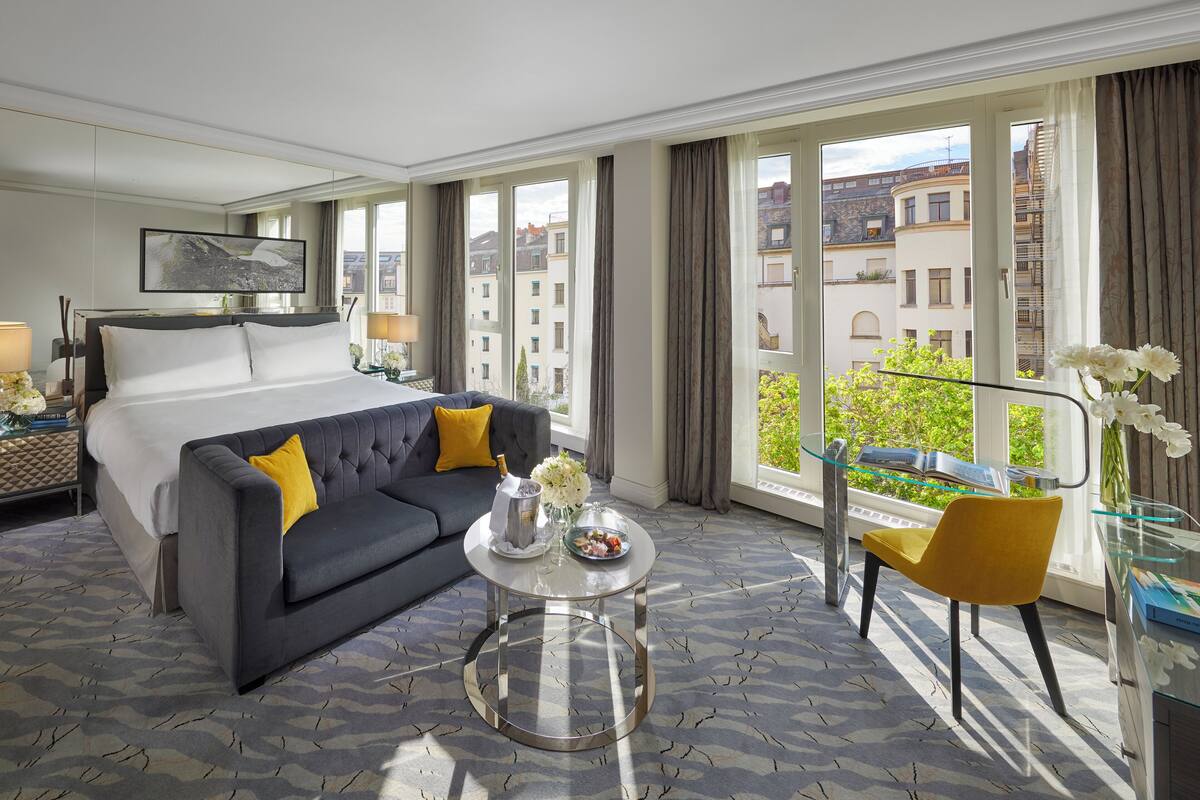 1 Schlafzimmer, hochwertige Bettwaren, Pillowtop-Betten, Minibar