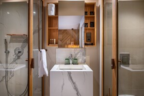 Executive Room | Bathroom