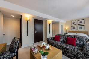 Minibar, in-room safe, individually furnished, desk