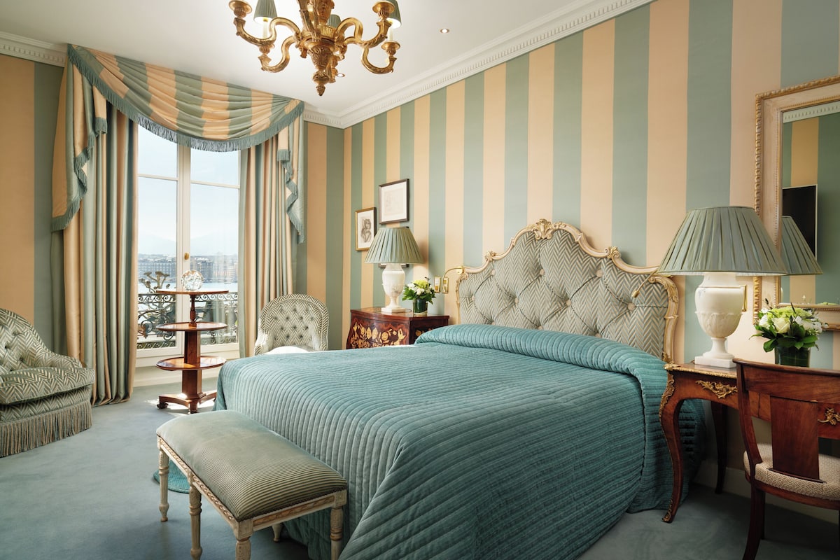 Exclusive Room, 1 Katil Raja (King), Lake View | Cadar kapas Mesir, peralatan tempat tidur premium, gebar bulu kapas