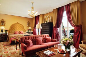 Junior Suite, Lake View | Egyptian cotton sheets, premium bedding, down comforters, pillowtop beds - Hotel d'Angleterre Geneva (Geneva)