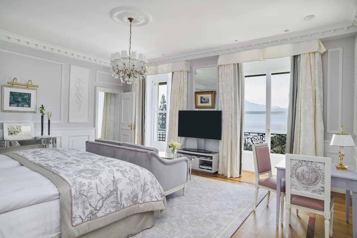 Junior-Suite (Beau Rivage) | Hochwertige Bettwaren, Minibar, Zimmersafe, Schreibtisch