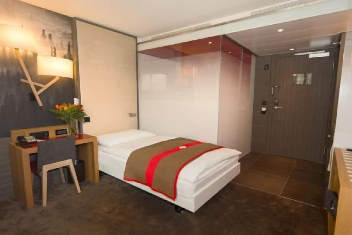 Literie de qualité, couette en duvet, minibar, coffre-fort