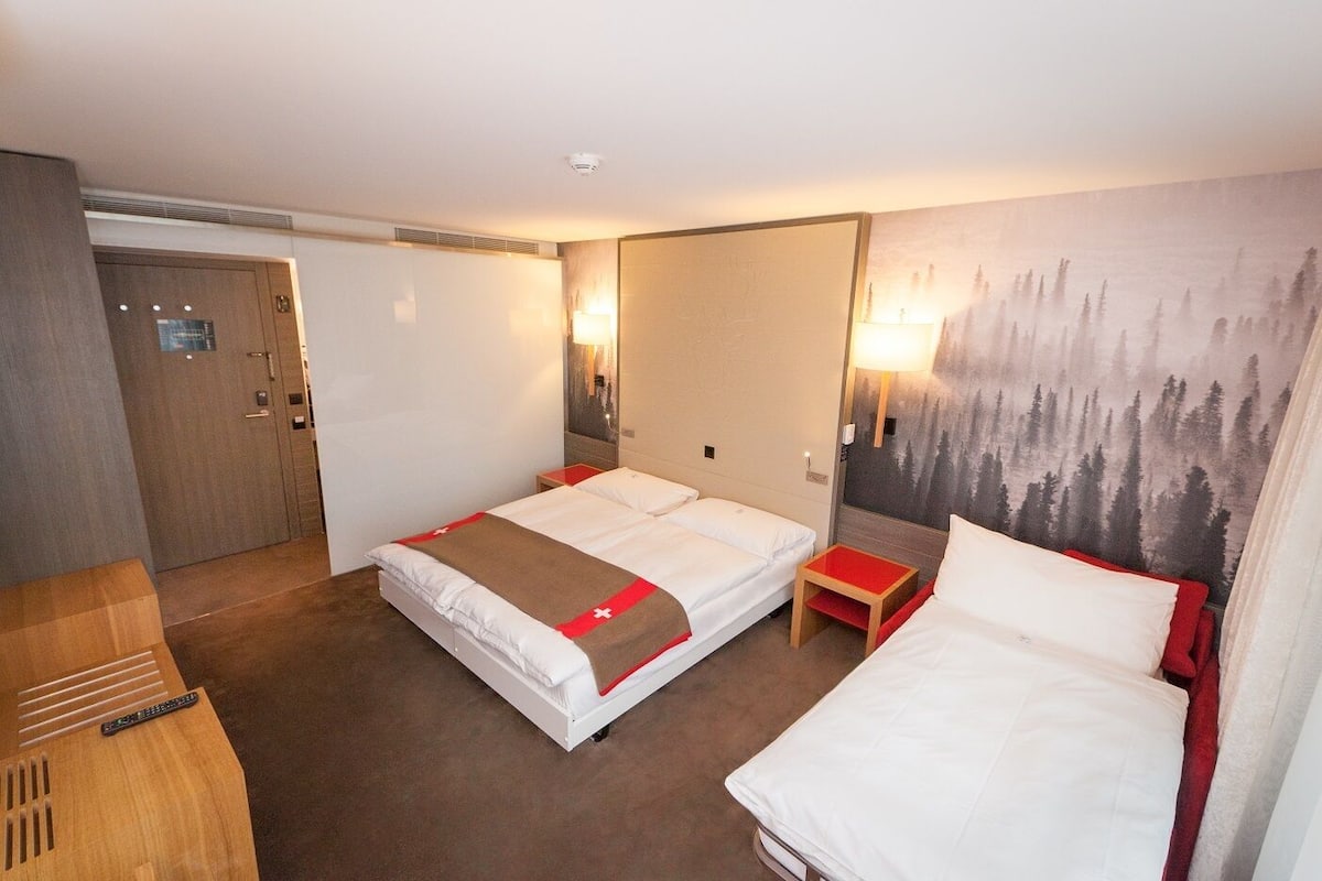 Triple Room | Premium bedding, down comforters, minibar, in-room safe