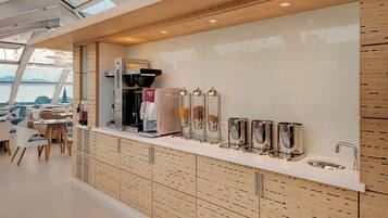 Daily buffet breakfast (CHF 22 per person)