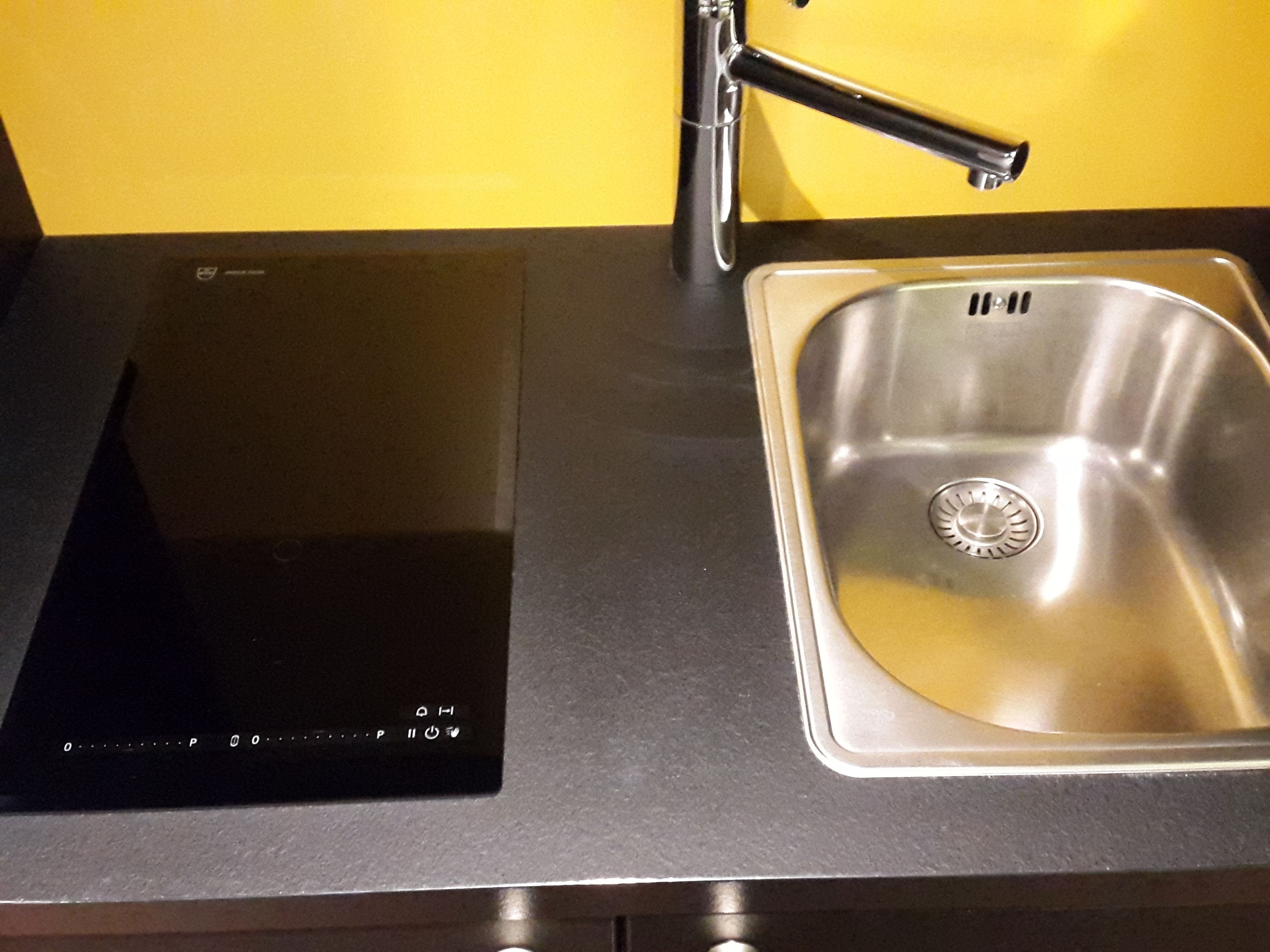 studio, kitchenette | private kitchenette | coffee/tea maker