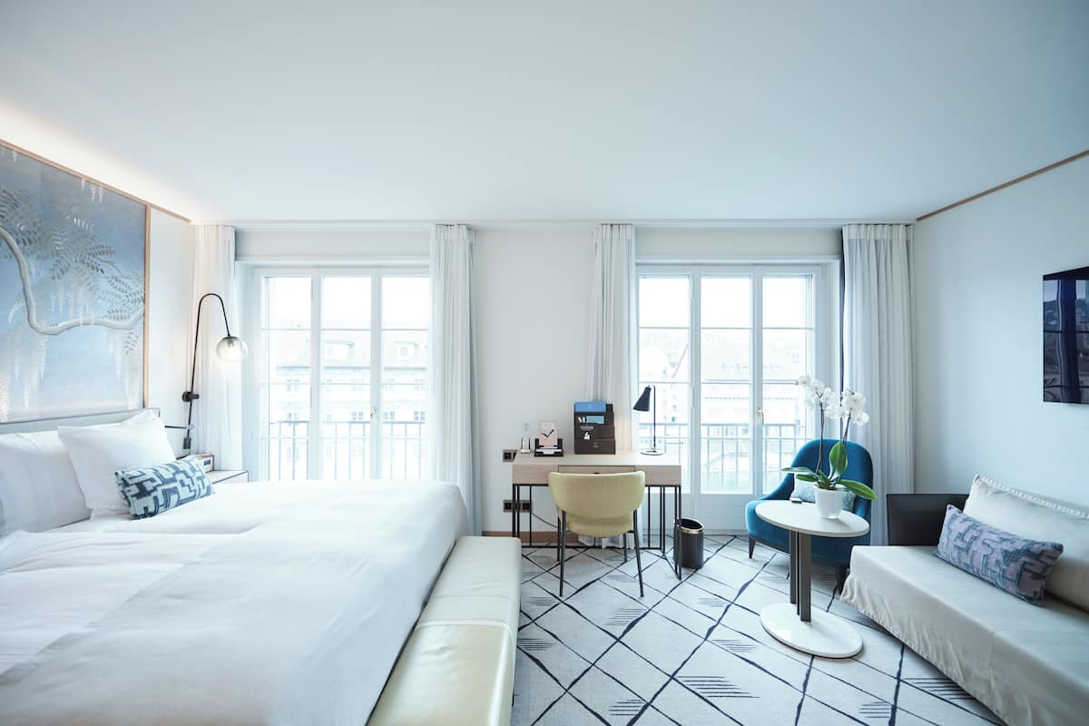 Riverside Deluxe Double room | 1 bedroom, hypo-allergenic bedding, Select Comfort beds, minibar