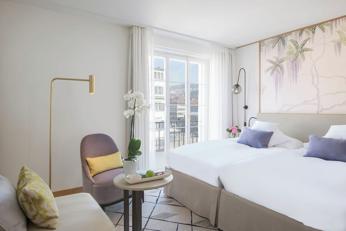 1 bedroom, hypo-allergenic bedding, Select Comfort beds, minibar