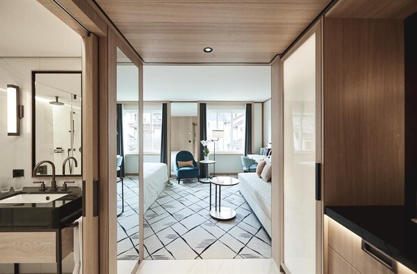 Hypo-allergenic bedding, Select Comfort beds, minibar, in-room safe - Storchen Zurich (Zürich)