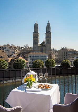 Riverside Signature Suite | Balcony