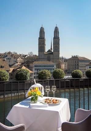 Riverside Signature Suite | Balcony