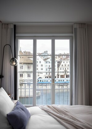 Riverside Queen Room | 部屋からの景観