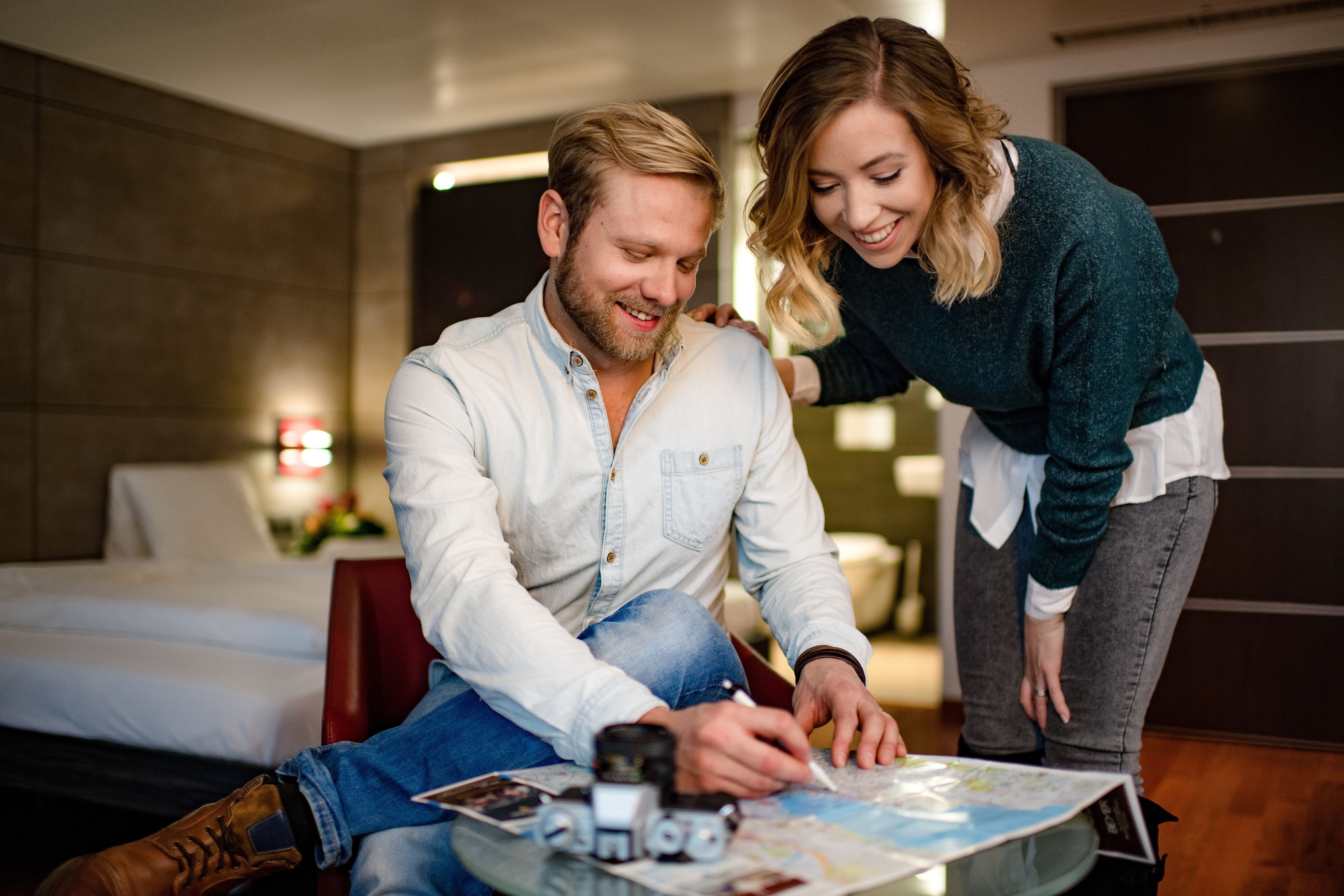 双人房 | 防过敏的被褥、客房内保险箱、办公桌、遮光窗帘