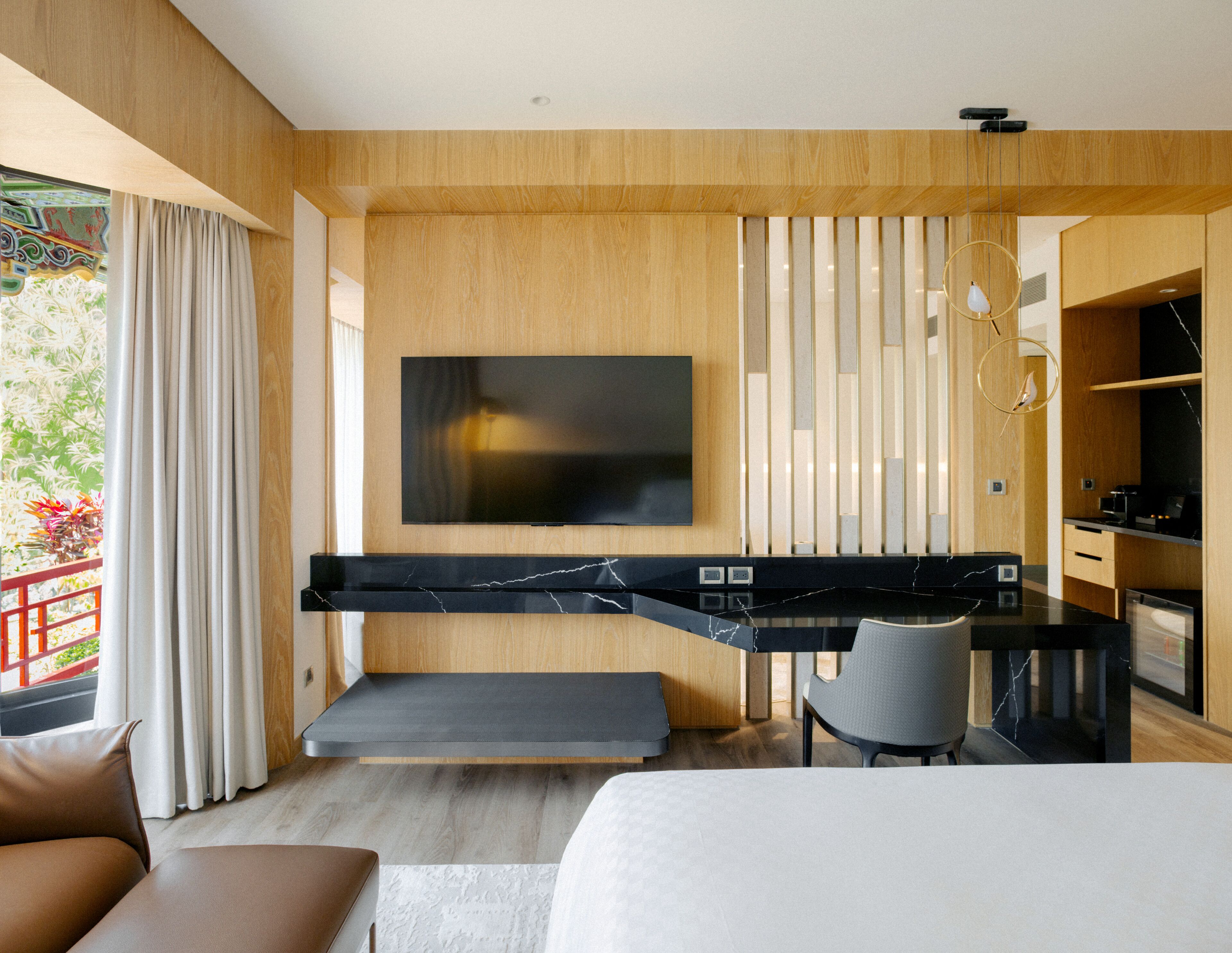 Newly Renovated / Golden Dragon Horizon Suite (The Back Building Golden Dragon Pavilion) | Down comforters, pillowtop beds, in-room safe, desk