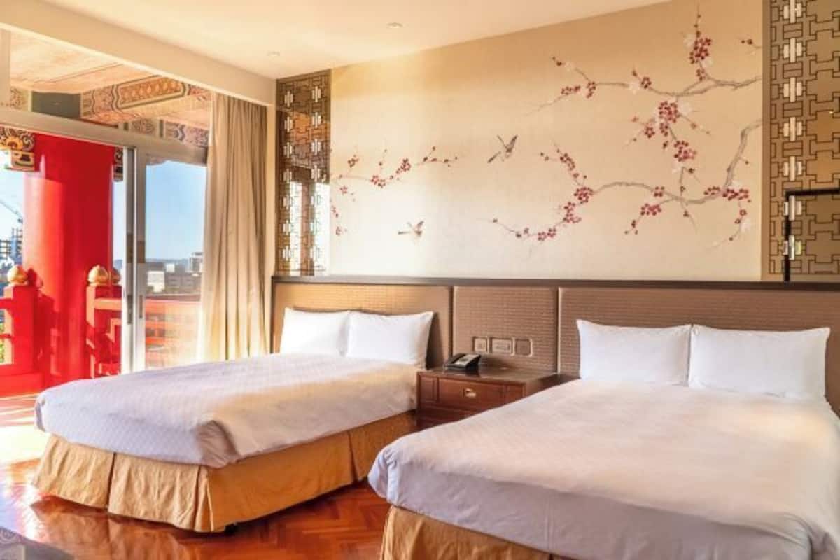 Down comforters, pillowtop beds, in-room safe, desk