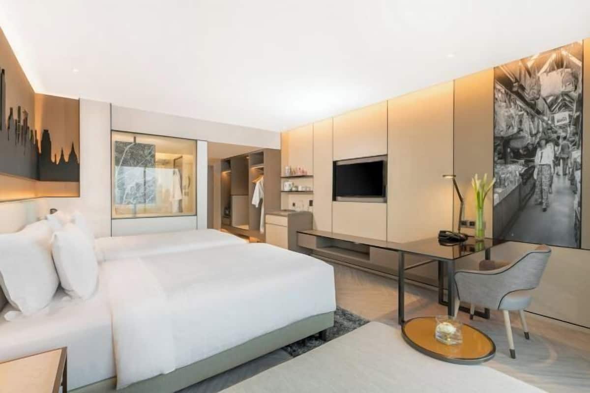 1 bedroom, premium bedding, in-room safe, individually decorated